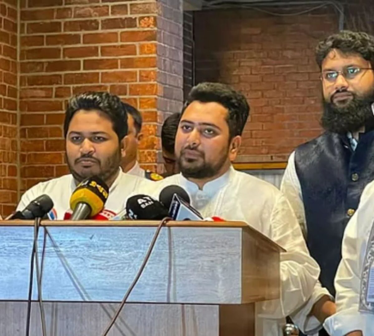 প্রস্তাবিত বাজেটকে চানাচুরের মতো পুষ্টিগুণহীন বললেন নাহিদ ইসলাম