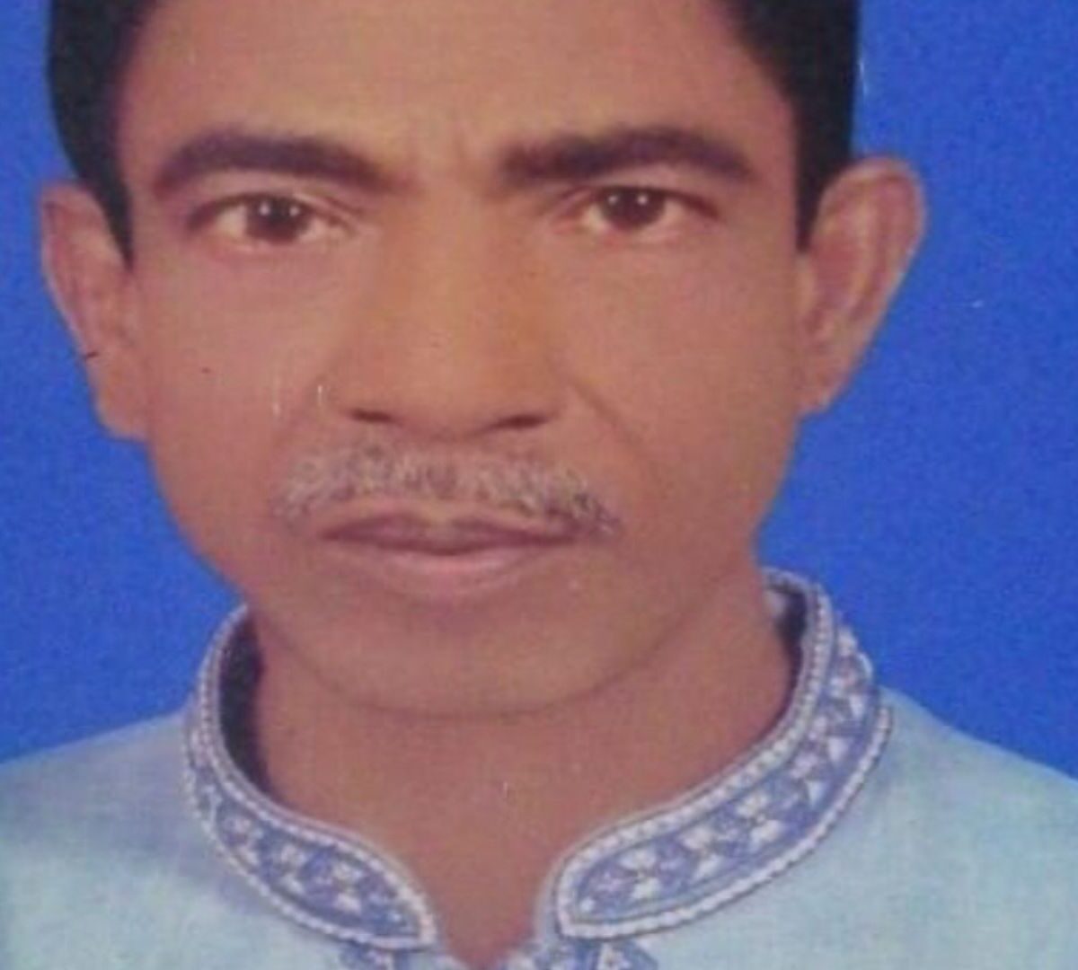 টুঙ্গিপাড়ায় সন্ত্রাসবিরোধী আইনের মামলায় সন্দেহভাজন হিসেবে নির্মাণ শ্রমিক লীগ নেতা গ্রেপ্তার